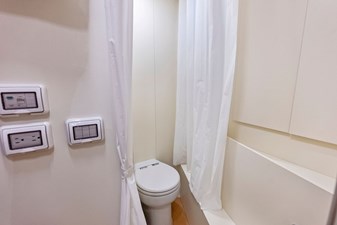 Ferretti 850 110 