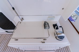 Lower Aft Deck Docking Station