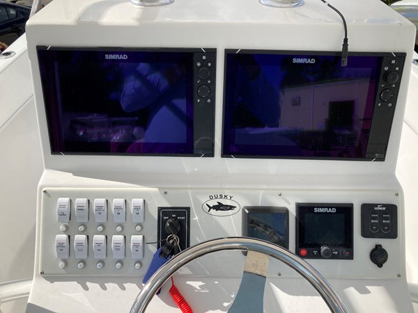 17_2021 25ft Dusky 252 T