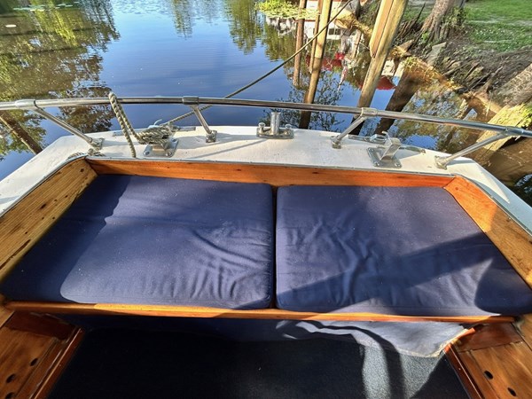 7_1930 47ft ACF Custom 47 Motor Yacht LIBERTE