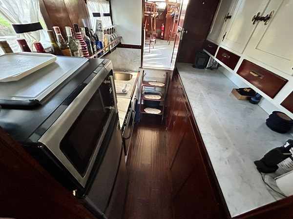 28_1930 47ft ACF Custom 47 Motor Yacht LIBERTE