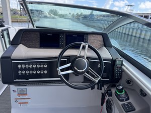 Four Winns H350 21