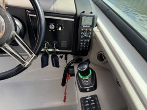 Four Winns H350 23