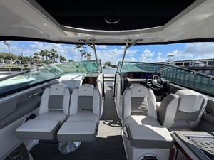Four Winns H350 14