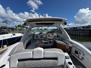 Four Winns H350 8