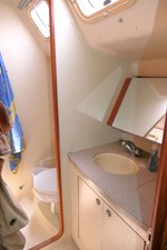 ALE ER RON 32 Guest Vanity