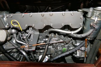 ALE ER RON 57 Engine side