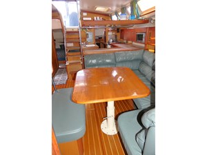 ALE ER RON 14 Salon DInette aft