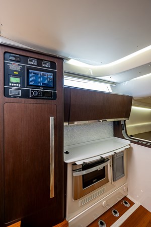 45_grady_white_cabin_7