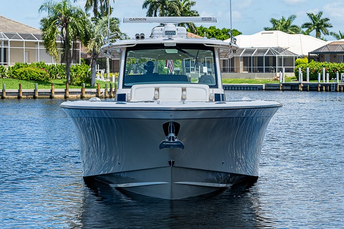 45_grady_white_profiles_1