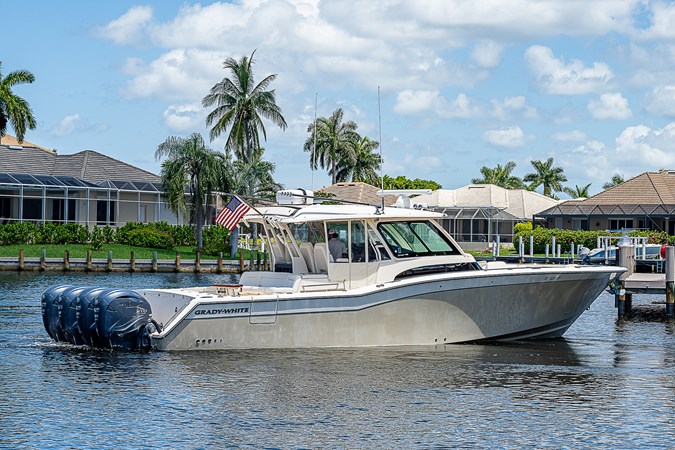 45_grady_white_profiles_8