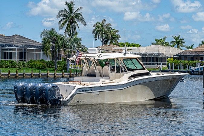 45_grady_white_profiles_9