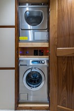 Forward Companionway Laundry 
