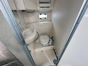 1998 Maxum 2800 SCR 23 