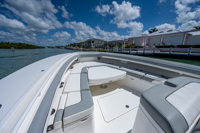 41_regulator_dog_house_ii_bow_1