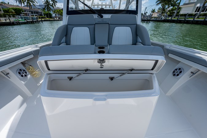 41_regulator_dog_house_ii_bow_13