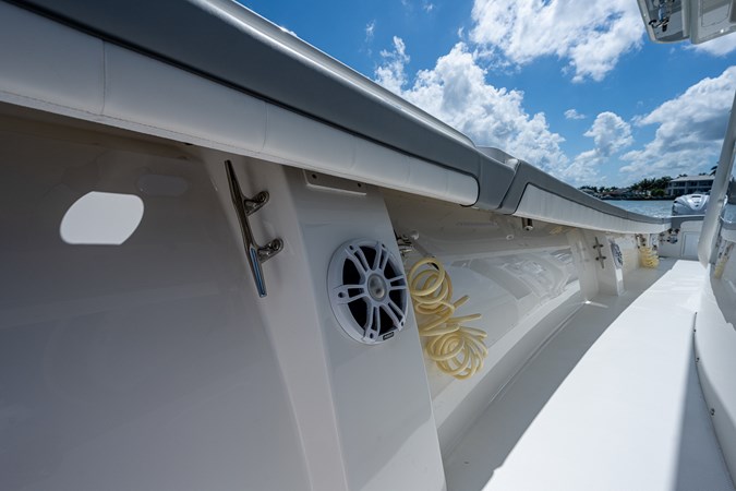 41_regulator_dog_house_ii_bow_16