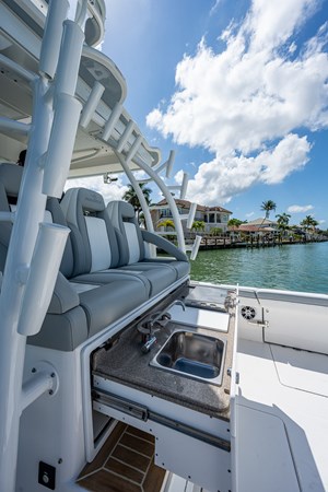 41_regulator_dog_house_ii_cockpit_11