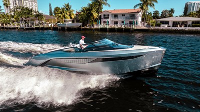 PR35 2022 PRINCESS YACHTS R Class 35 Motor Yacht Yacht MLS #413306 0