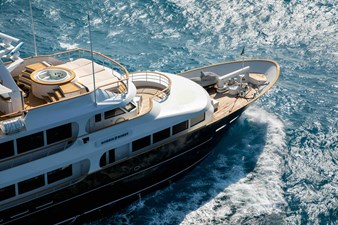 Robbie Bobby 6 7. Robbie Bobby Foredeck