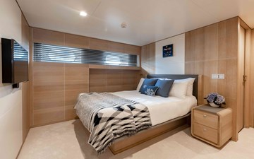 Robbie Bobby 33 34. Double Cabin