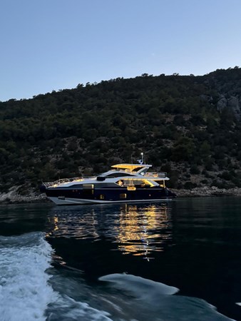 AZIMUT GRANDE 27 METRI 2024 (2)