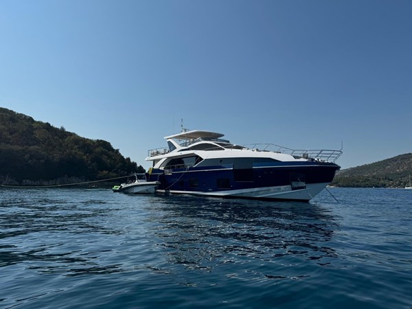 AZIMUT GRANDE 27 METRI 2024 (9)
