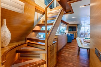 Q 13 Q Skylounge access