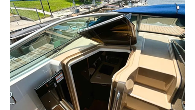 2016 Sea Ray 310 Sundancer 6