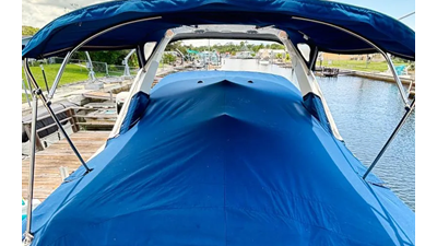 2016 Sea Ray 310 Sundancer 13
