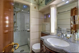 SORCERER II 19 Master SR Head and Shower