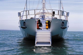 SORCERER II 4 Stern Boarding