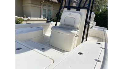 2019 ShearWater 23LTZ 9 