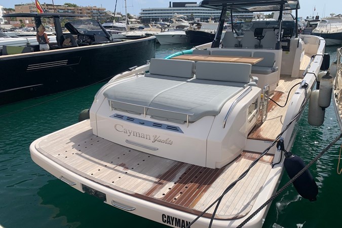 Photo.smartyachting.Cayman400WA (3)