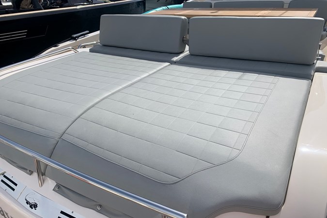 Photo.smartyachting.Cayman400WA (5)