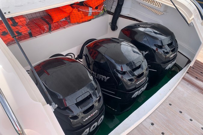 Photo.smartyachting.Cayman400WA (25)