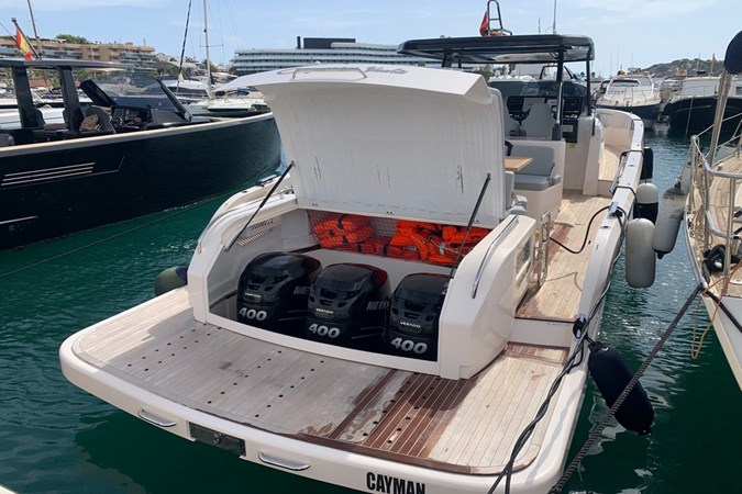 Photo.smartyachting.Cayman400WA (27)