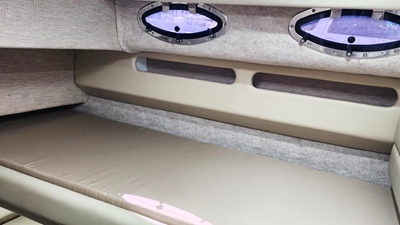 1997 Sea Ray 550 Sedan Bridge 22 