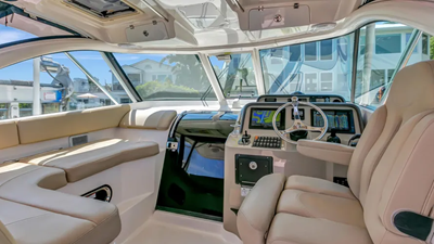 2016 Pursuit 385OS 14 