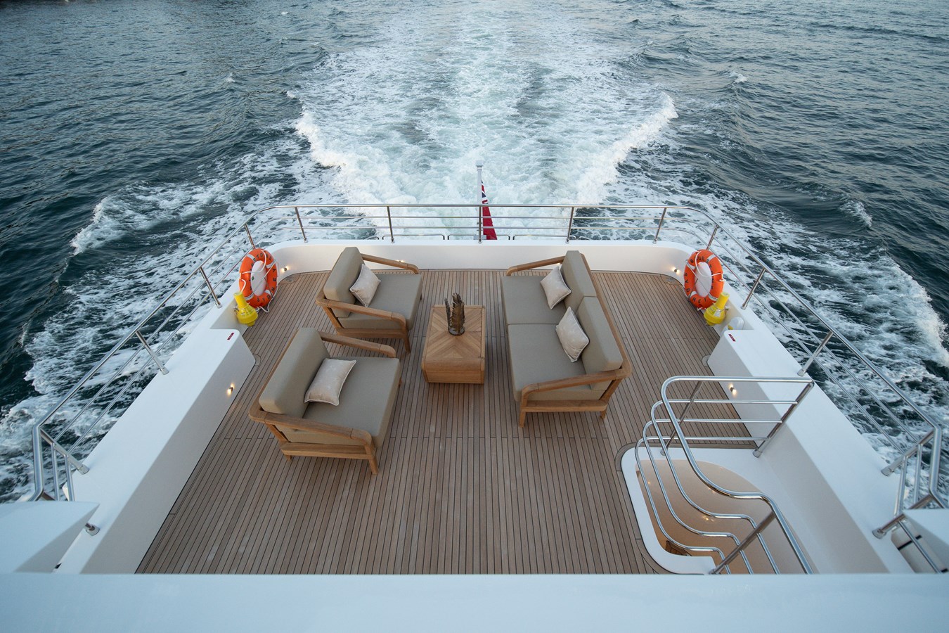 PHOTOS OF NOMAD YACHTS 101 FLY FOR SALE