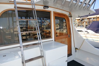 BITE ME 26 Salon entrance