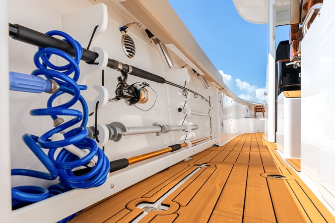 Gunwhale Rod Storage