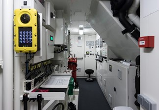 AMIGOS 29 Engine room