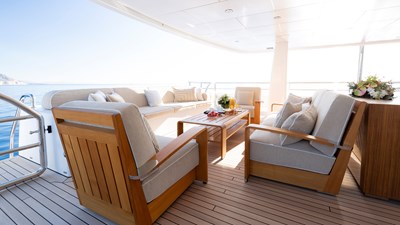 GALENE 8 yacht-galene-exterior-08