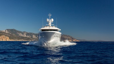 GALENE 76 yacht-galene-running-02