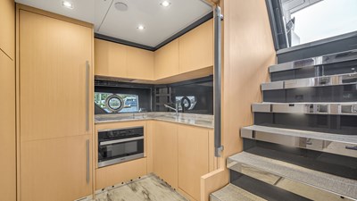 BABY PEARL 17 Galley Looking Aft To Starboard
