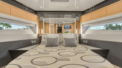 BABY PEARL 23 VIP Stateroom Looking Forward