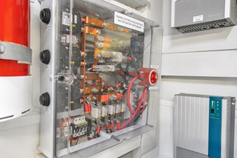 BABY PEARL 33 Engine Room