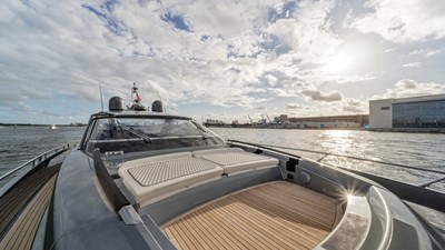 BABY PEARL 35 Foredeck 