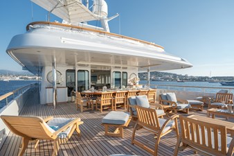 MOSAIQUE 23 Bridge Deck Aft Looking Forward